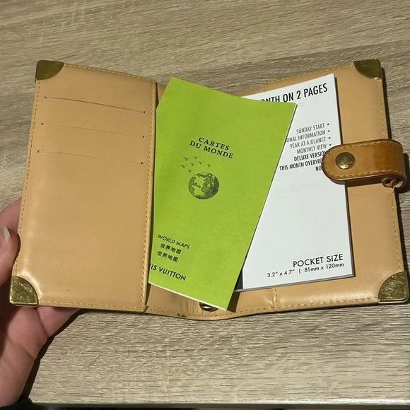 Authentic Louis Vuitton Murakami Agenda - Picture 11 of 13